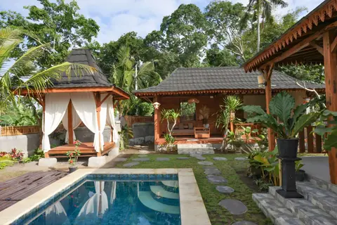 Photo of Cozy 1BR Joglo Villa with Pool in Kedungu in Kedungu