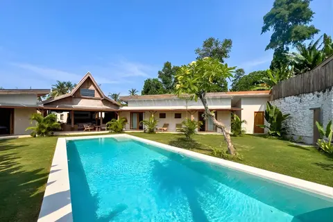 Photo of 3BR Luxury Joglo Villa in Kedungu in Kedungu