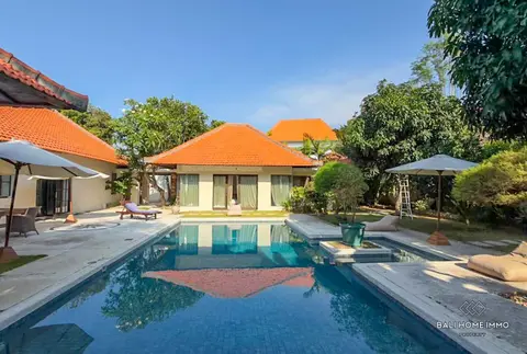 Photo of Spacious 5 Bedrooms villa with private apartment for rental in Bali Sanur in Sanur