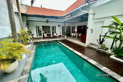 Photo of 2 bedroom villa with mezzanine for rent in the center of Berawa Canggu in Canggu