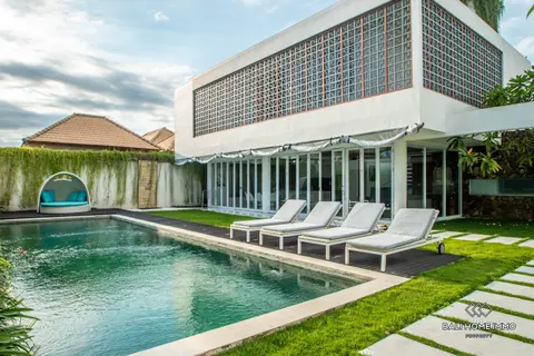 Photo of Luxury 4 Bedroom Villa for Monthly Rental in Bali Seminyak in Seminyak