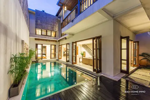 Photo of Perfectly Located 3 Bedroom Villa for Monthly Rental in Bali Petitenget in Petitenget / Batu Belig