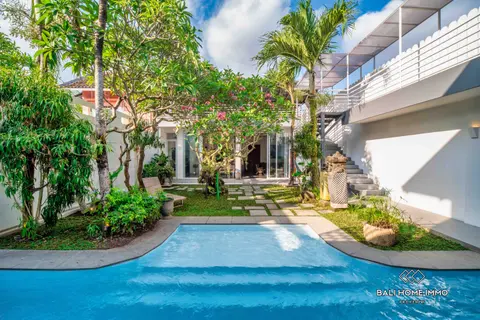 Photo of Modern 4 Bedroom Villa for sale and rental in the center of Trendy Berawa, Canggu in Canggu