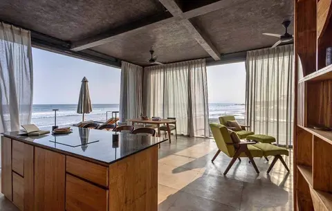 Photo of Di jual villa Luxury premium view laut Balian Beach Bali in Balian