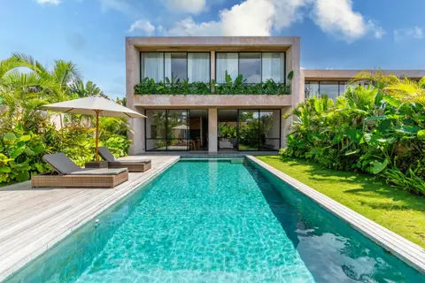 Photo of 4 Bedroom Villa for Sale Leasehold in Tumbak Bayuh in Pererenan