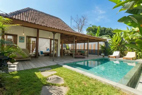 Photo of Joglo Style 2 Bedroom Villa for Sale Leasehold in Tibubeneng in Canggu