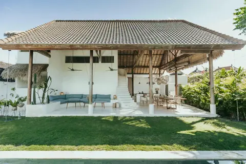 Photo of Rice Field View 4 Bedroom Villa for Sale Freehold in Seseh in Seseh