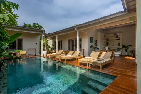 Photo of 5 Bedroom Villa for Sale Leasehold in Canggu in Canggu