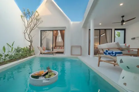 Photo of 3 Bedroom Villa for Sale Leasehold in Kerobokan in Kerobokan