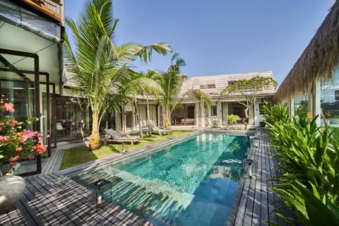 Photo of Prime Location 4 Bedroom Villa for Sale Leasehold in Umalas in Umalas