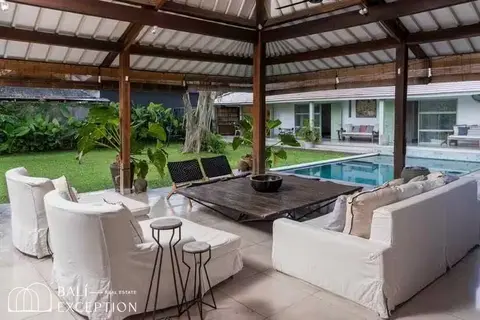 Photo of 4 Bedroom Villa for Sale Leasehold in Umalas in Umalas