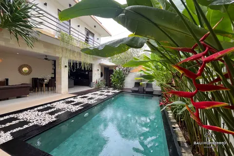 Photo of COZY & BEAUTIFUL 4 BEDROOMS VILLA FOR MONTHLY & YEARLY RENTAL IN BALI NUSADUA in Nusa Dua