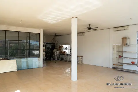 Photo of Streetfront Commercial Space For Rent in Seminyak Oberoi in Seminyak