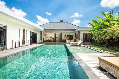 Photo of Spacious 4 Bedroom Villa for Yearly Rent in Bali Seminyak in Seminyak