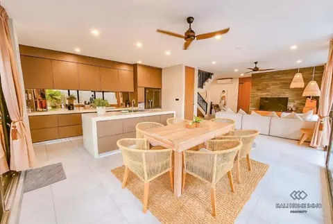 Photo of Beautiful 4 Bedrooms villa inside a villa complex in Bali, Canggu, Batu Bolong in Canggu