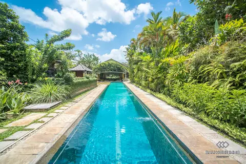 Photo of SPACIOUS 3 BEDROOM VILLA FOR YEARLY RENTAL WALKING DISTANCE TO BATU BELIG BEACH in Petitenget / Batu Belig
