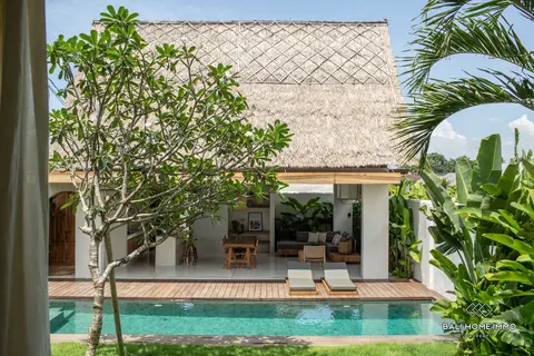 Photo of Charming 3 Bedroom villa for sale and rental in Bali Canggu Batu Bolong in Canggu
