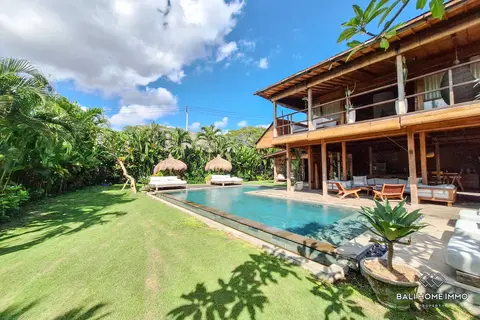 Photo of 3 bedroom villa with spacious garden for rent walking distance to Seseh Beach in Cemagi / Seseh