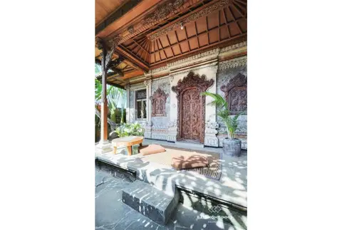 Photo of Traditional Balinese-Style House 2 Bedrooms + 1 Office For Rent In Umalas in Umalas