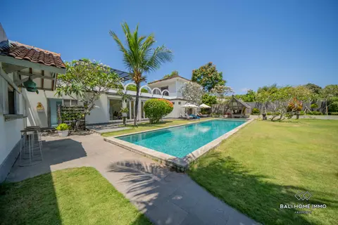 Photo of SPACIOUS 5 BEDROOMS VILLA FOR MONTHLY RENTAL IN BALI - JIMBARAN in Jimbaran